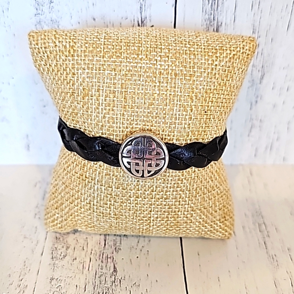 HAND MADE BRAIDED LEATHER BRACELET